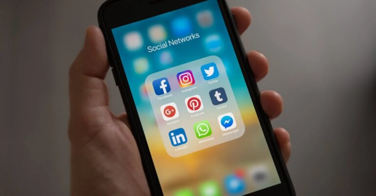 Geleceği Şekillendiren: En İyi Mobil Uygulama Yazılım Şirketleri 2023’te Neleri Sunuyor?